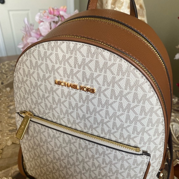 🤎 Michael Kors backpack 🤎 - Picture 10 of 11